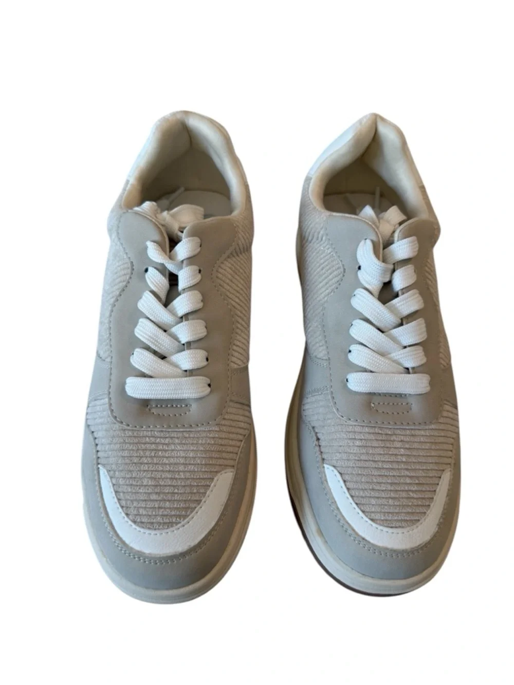 NEW DV by Dolce Vita Poncler Lace Up Sneakers Neutral Cream Casual Shoe Size 9